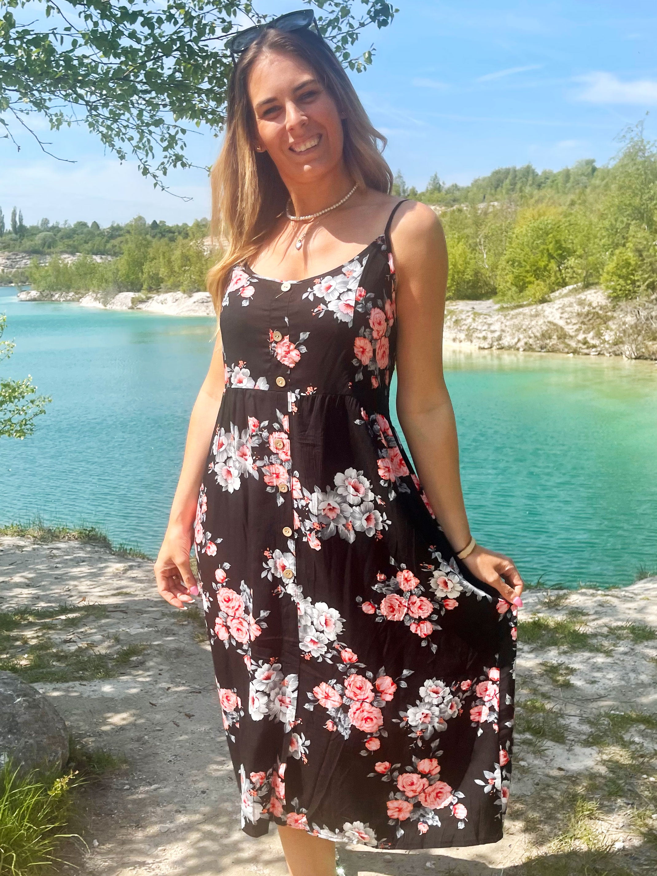 Nabila - Kjole med store blomster